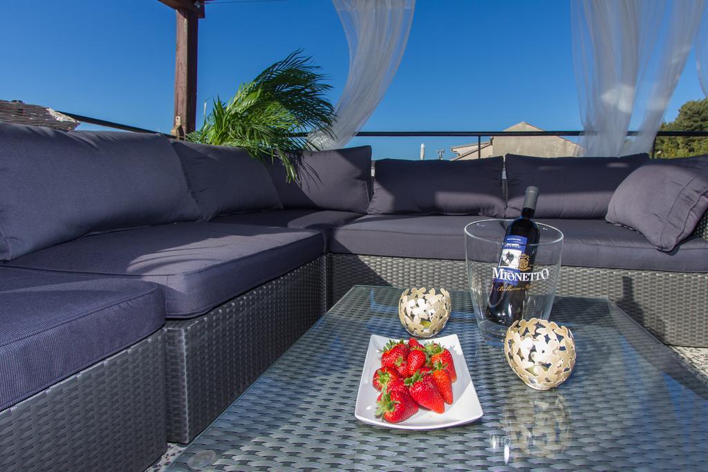 Apartments Vinko Split Exterior foto